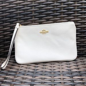 White Coach wristlet ((never used!)) 8”x5”